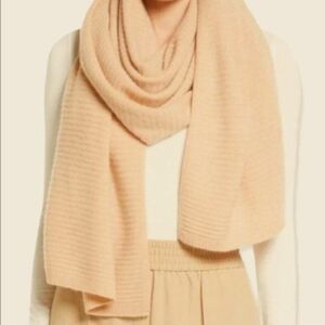 La Sein Women's Beige Cashmere Lined Ribbed Scarf